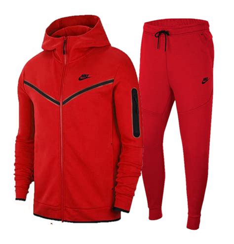 nike tech pak heren rood|Nike tech pak.